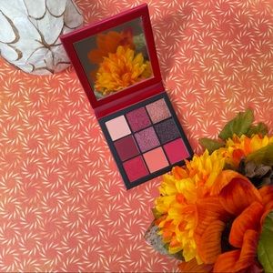 New *Huda Beauty* RUBY OBSESSIONS